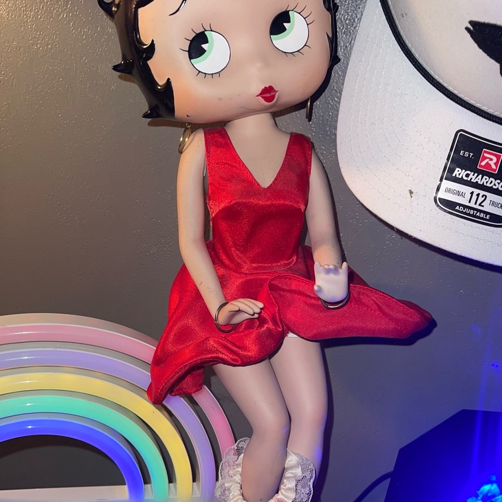 Danbury Mint Betty Boop Doll in Red Satin Dress with Black Hair and Green Eyes